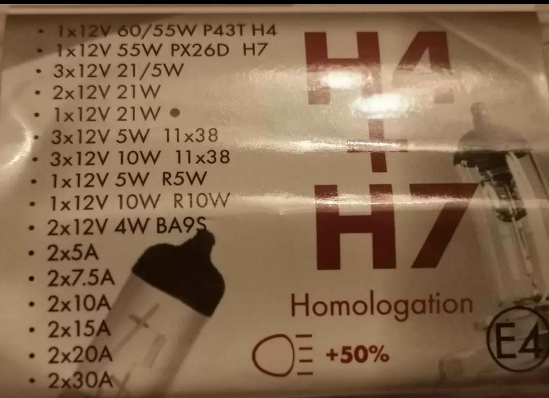 H1 , H4 & H7 Bulbs Travel Set